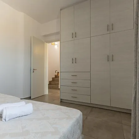 Lagkadia Glinado Naxos